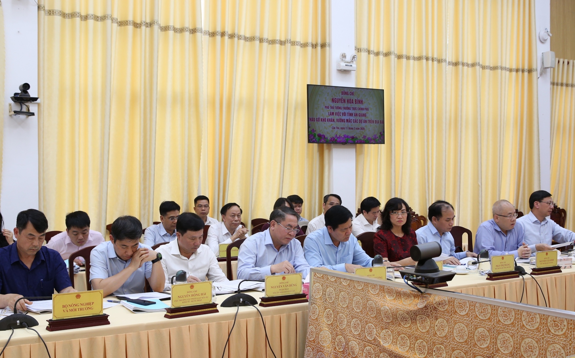 Tháo gỡ khó khăn, vướng mắc cho các dự án tồn đọng trên địa bàn tỉnh An Giang- Ảnh 4.