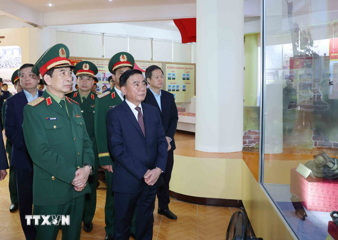 Thường trực Ban Bí thư chủ trì làm việc với Ban Thường vụ Quân đoàn 12- Ảnh 3.