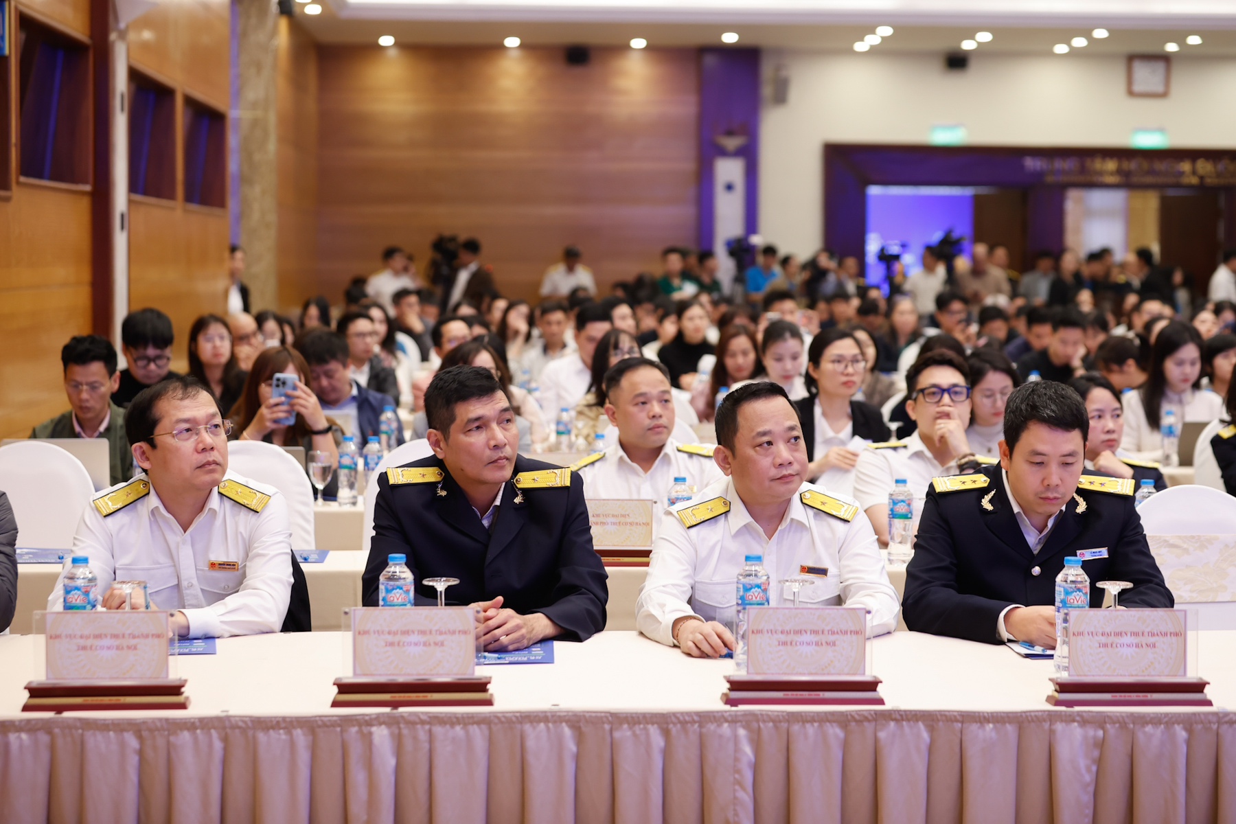 TRỰC TIẾP: Hội thảo 'Giải pháp giúp hộ kinh doanh kê khai thuế đúng, an tâm tuân thủ, phát triển bền vững'- Ảnh 6.