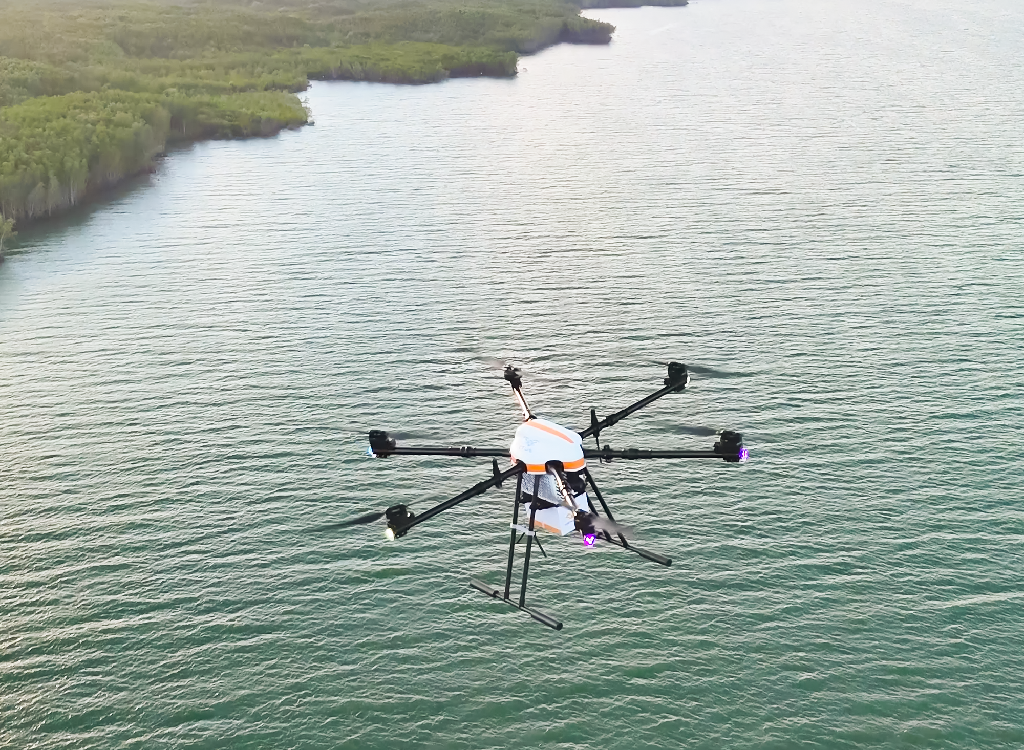 Kinh tế không gian tầm thấp bảo vệ biển đảo và thềm lục địa- Ảnh 2.