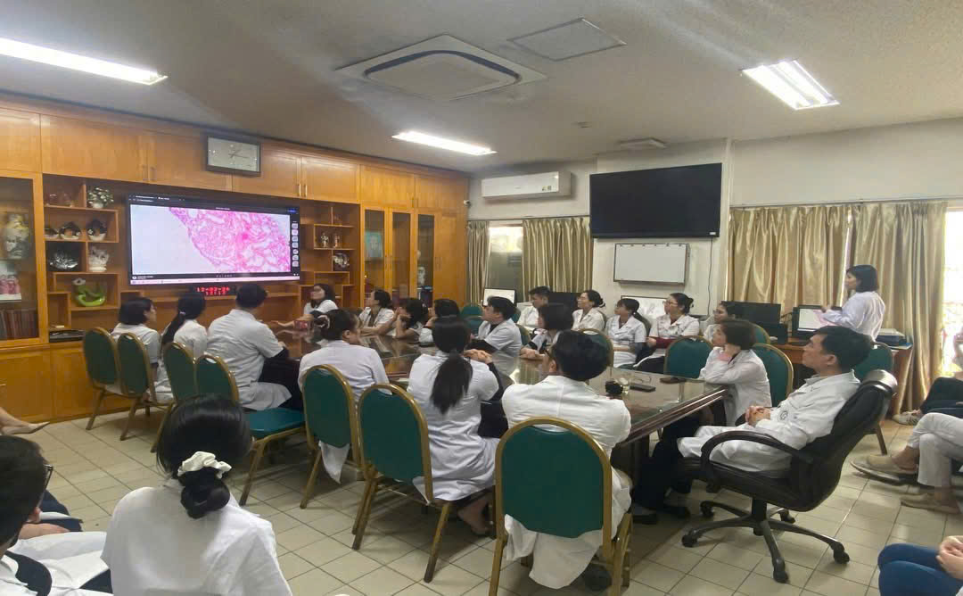 Cứu sống nữ sinh 17 tuổi từ lằn ranh sinh tử mắc bệnh hiếm gặp bậc nhất thế giới- Ảnh 2.