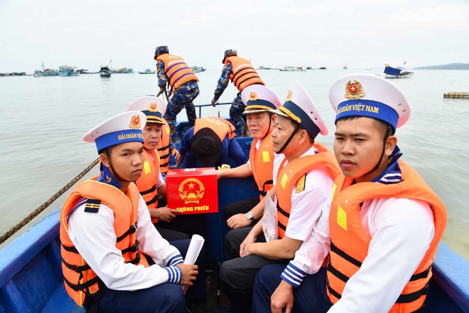 Lữ đoàn 127, Vùng 5 Hải quân tại Phú Quốc tổ chức bầu cử sớm- Ảnh 2.
