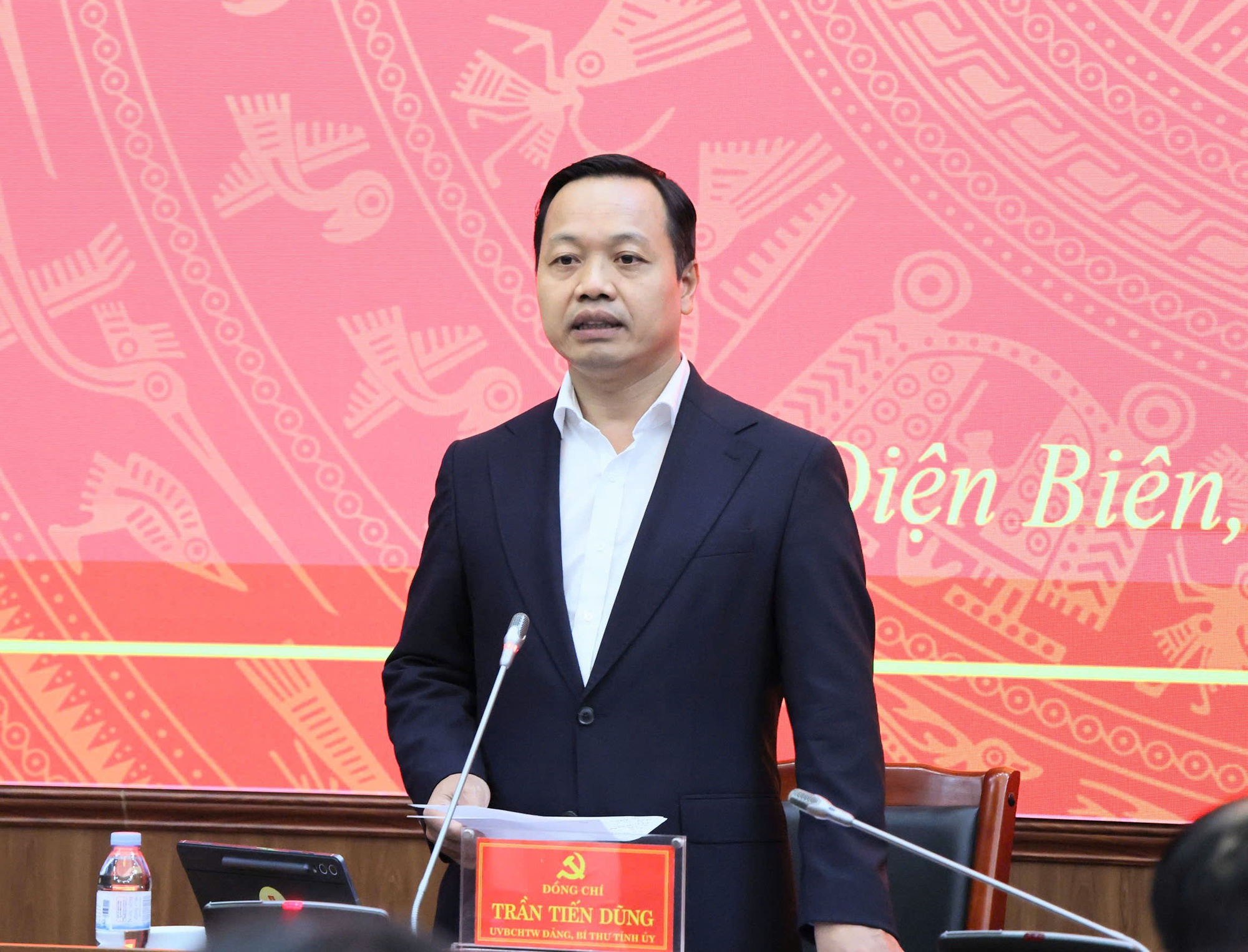 Công bố quyết định kiểm tra, giám sát của Bộ Chính trị, Ban Bí thư đối với Ban Thường vụ Tỉnh ủy Điện Biên- Ảnh 4.