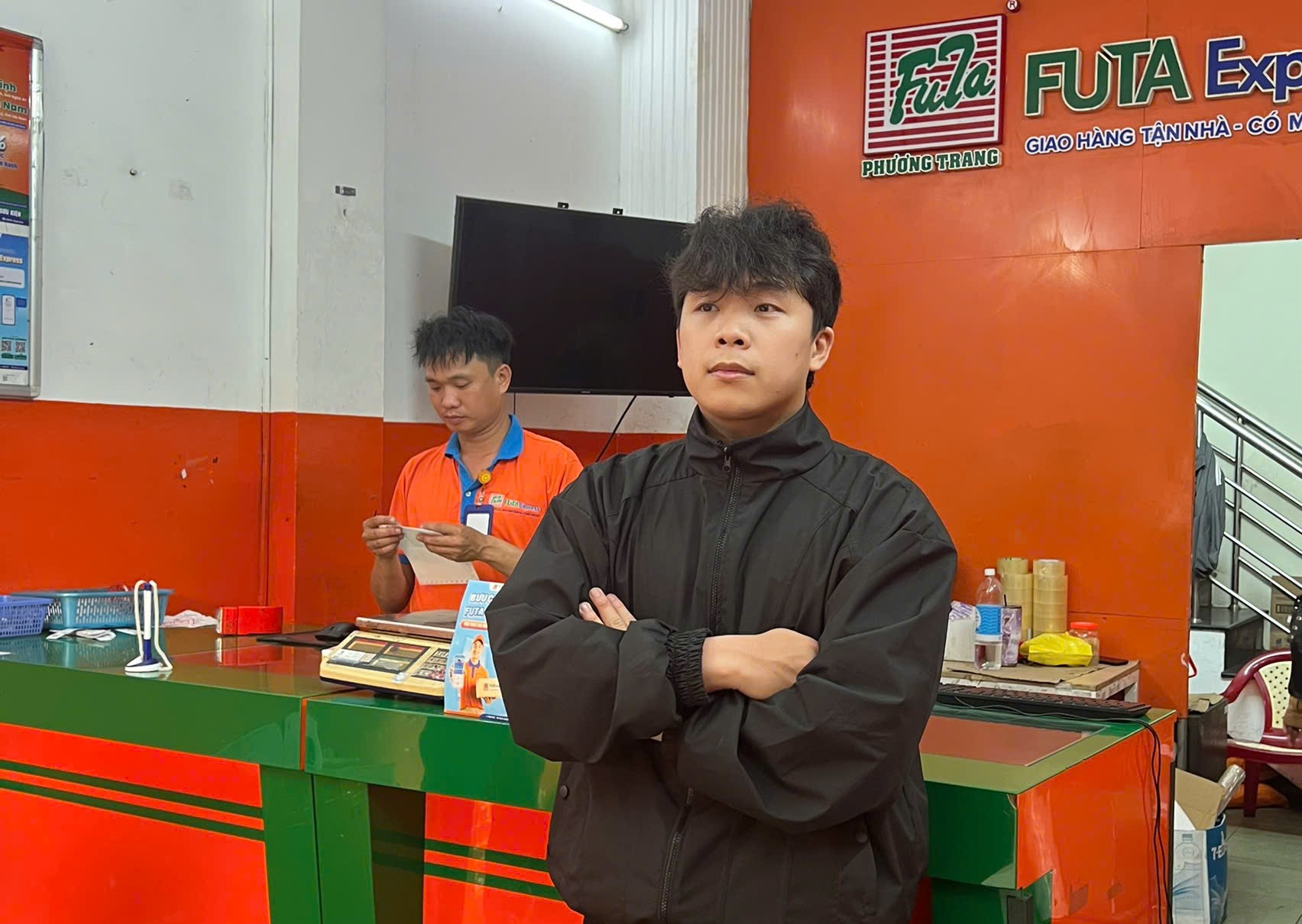 Giữ giá vé giữa lúc chi phí tăng: Cách doanh nghiệp chia sẻ cùng người dân- Ảnh 2.