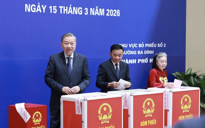 Tổng Bí thư Tô Lâm bỏ phiếu bầu cử đại biểu Quốc hội, HĐND các cấp tại phường Ba Đình, Hà Nội