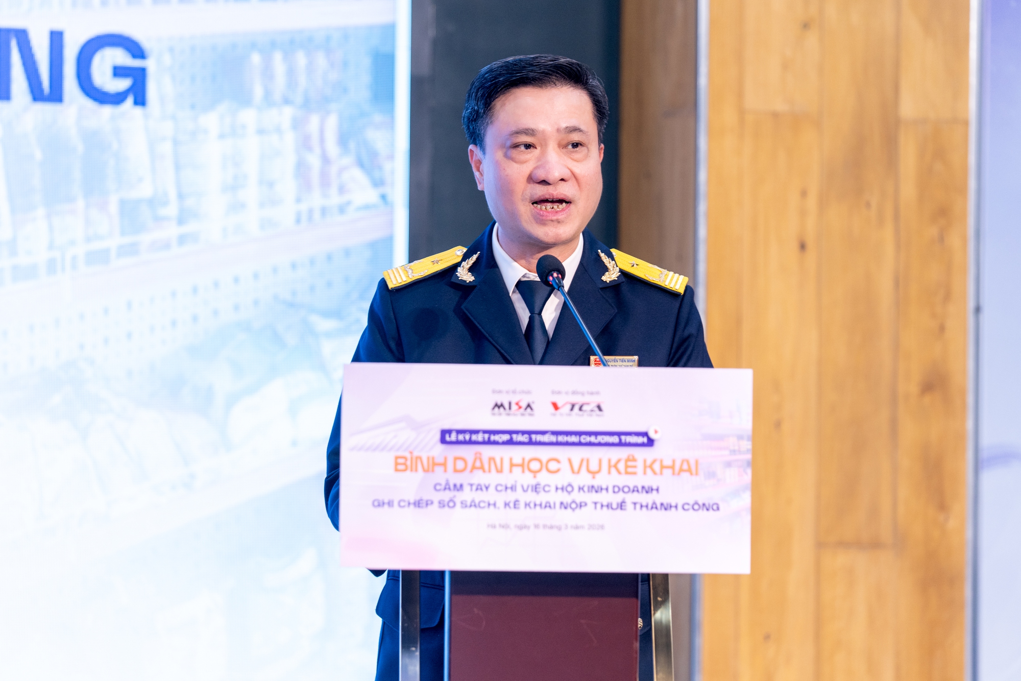 ‘Bình dân học vụ': Các đơn vị ‘cầm tay chỉ việc’ cho hộ kinh doanh khai thuế - Ảnh 3.