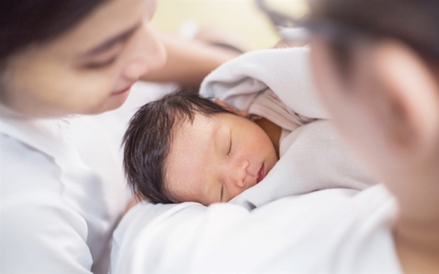 Đề xuất hỗ trợ 2 triệu đồng cho phụ nữ sinh đủ hai con trước 35 tuổi