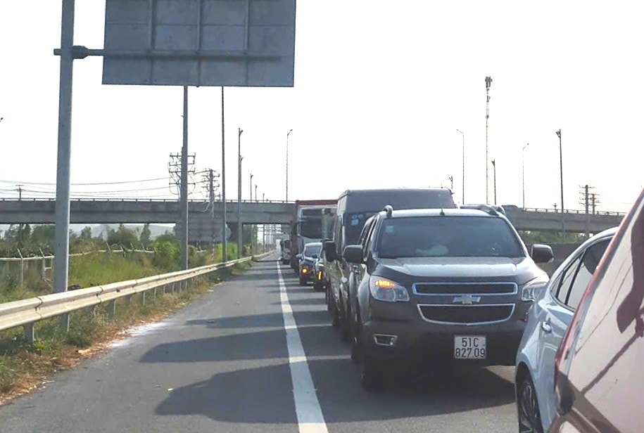 Khẩn trương khắc phục lỗi hệ thống thu phí ETC tuyến cao tốc Bắc-Nam đi qua Lâm Đồng - Ảnh 1.