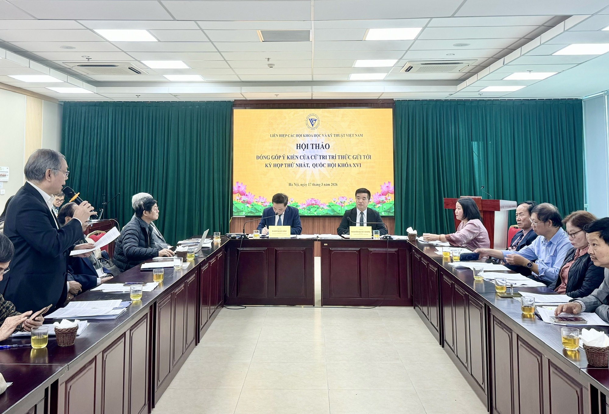 Cử tri trí thức góp ý nhiều vấn đề lớn trước Kỳ họp thứ nhất, Quốc hội khóa XVI- Ảnh 2.