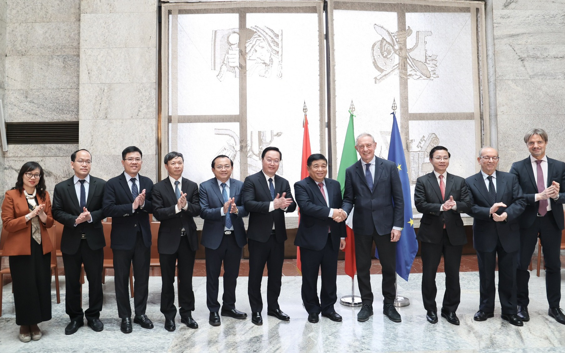 Triển khai ngay và cụ thể hoá tiềm năng hợp tác kinh tế Việt Nam – Italy