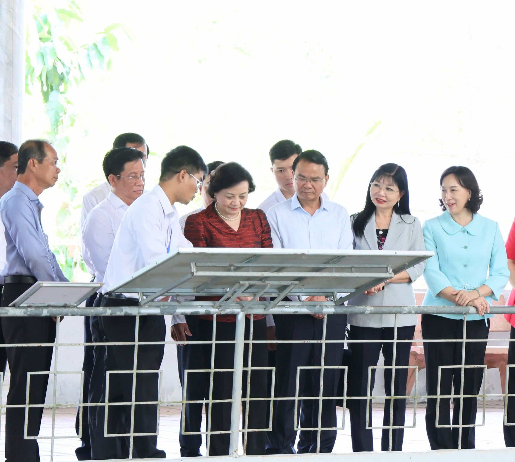 Phó Thủ tướng Phạm Thị Thanh Trà dự lễ khởi công Trường Phổ thông nội trú liên cấp Ba Chúc, tỉnh An Giang- Ảnh 7.