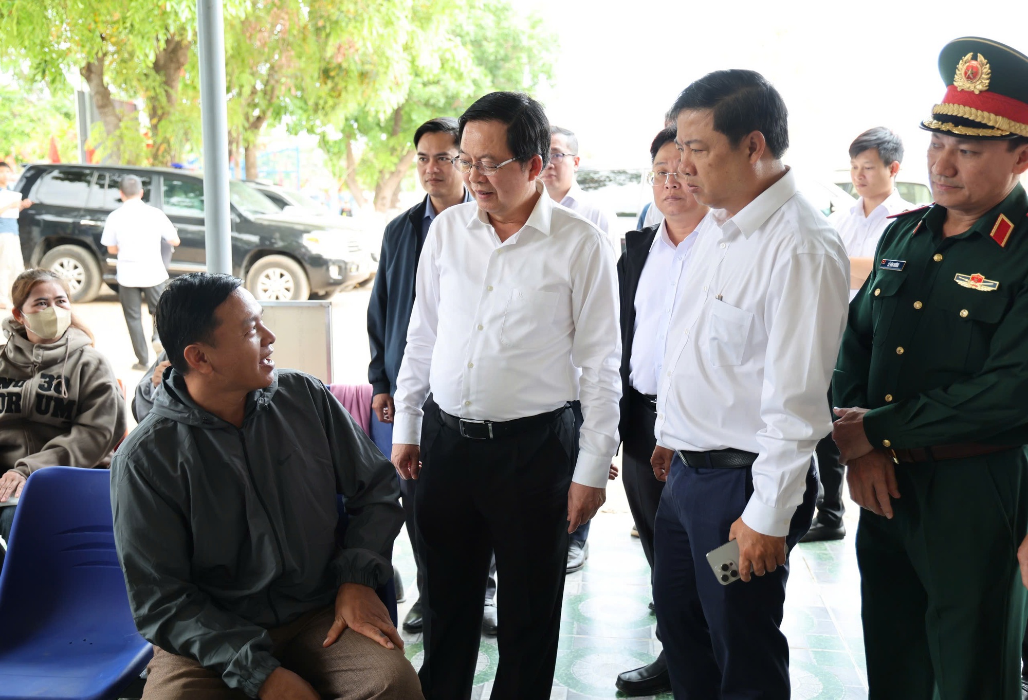 Hoàn thiện mô hình chính quyền 2 cấp, nâng cao hiệu quả phục vụ người dân- Ảnh 3.