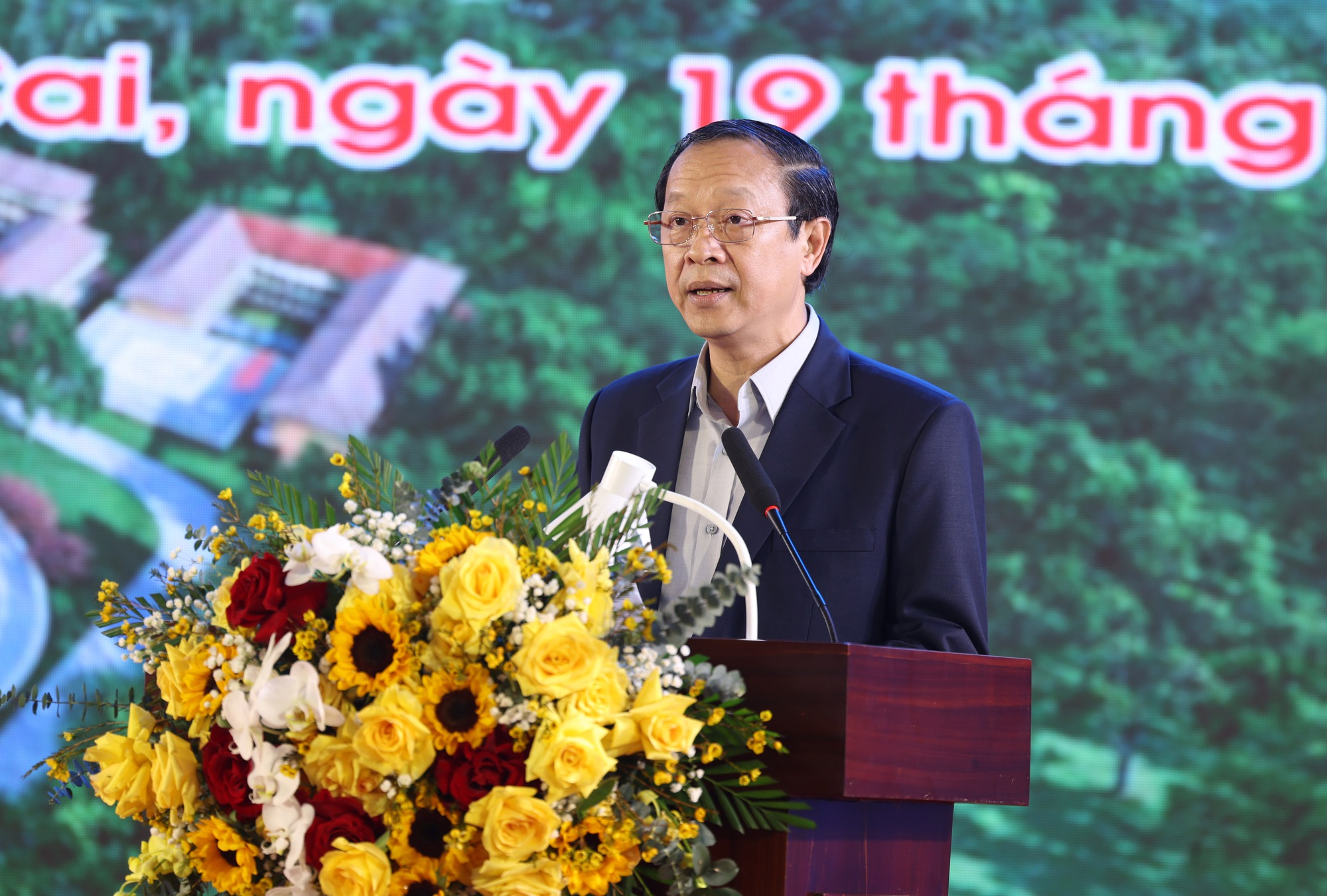 Xây trường nội trú vùng biên: Tháo gỡ cơ chế, siết tiến độ- Ảnh 2.