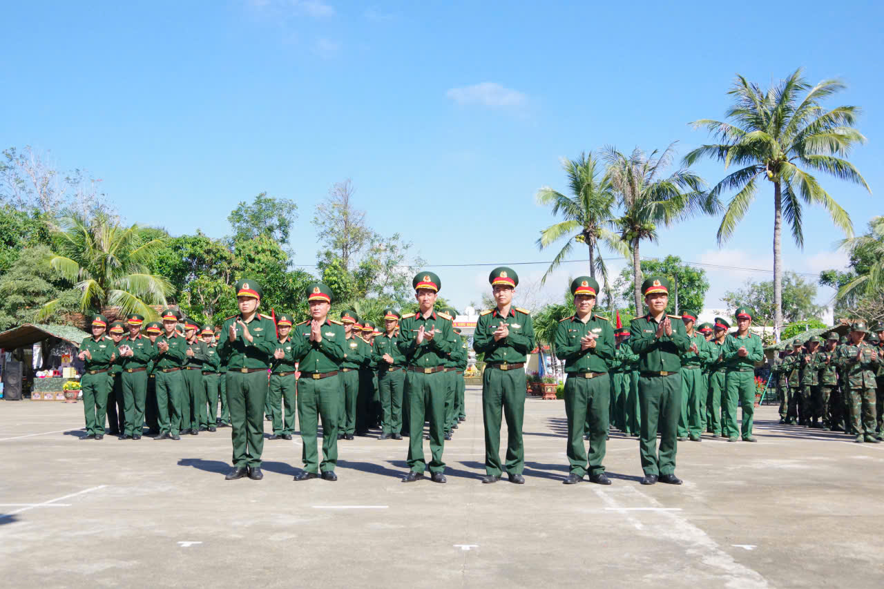 Bộ đội Quân khu 5, Cảnh sát biển đồng loạt ra quân huấn luyện năm 2026- Ảnh 2.