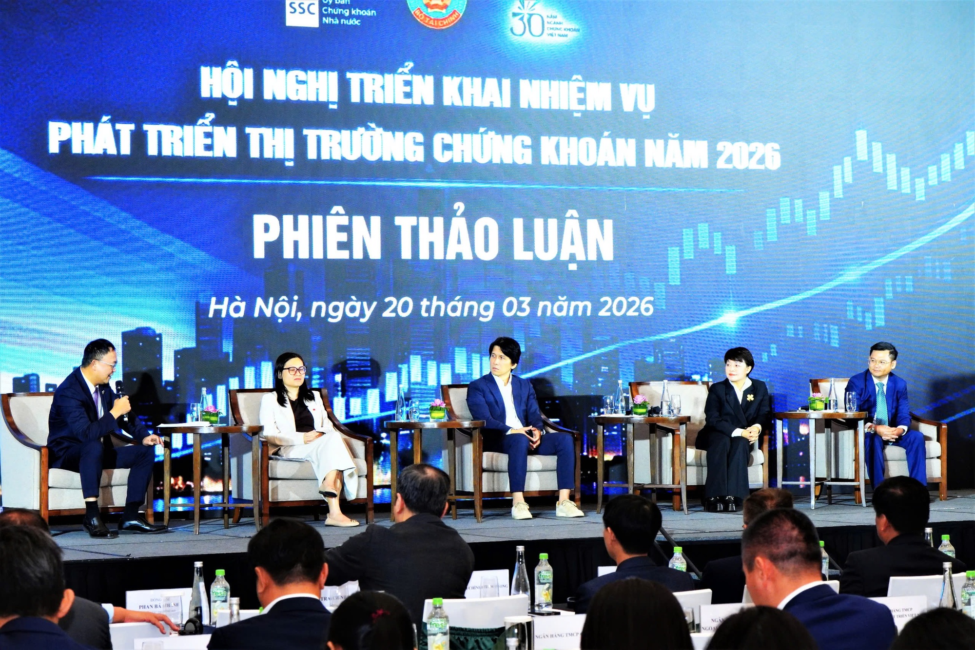 Thị trường chứng khoán 2026: Tăng tốc cải cách, mở rộng nguồn vốn cho nền kinh tế- Ảnh 1. Thị trường chứng khoán 2026: Tăng tốc cải cách, mở rộng nguồn vốn cho nền kinh tế- Ảnh 1.