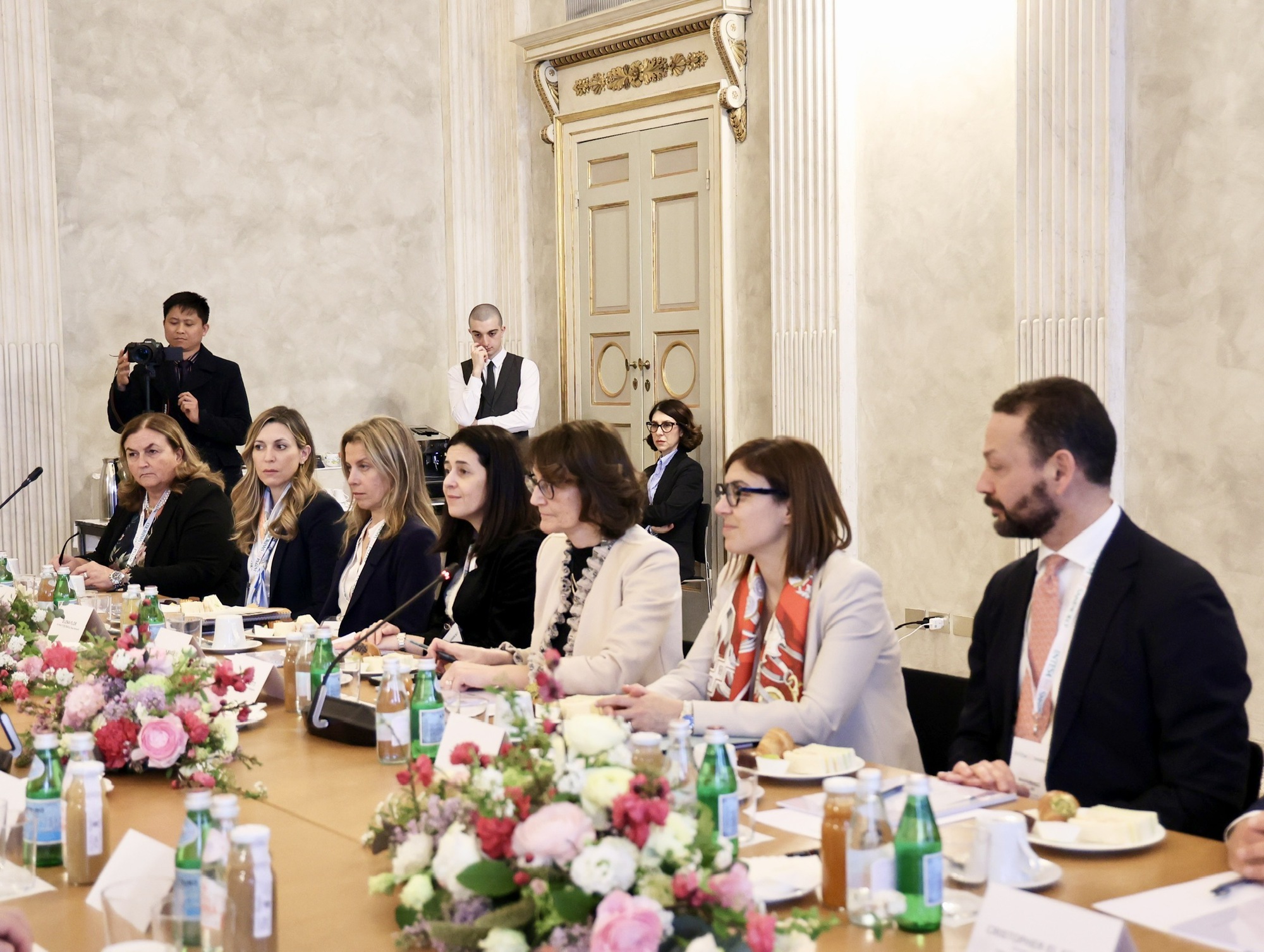 Hoan nghênh Tập đoàn ngân hàng-tài chính lớn nhất Italy đồng hành cùng kinh tế Việt Nam- Ảnh 4.