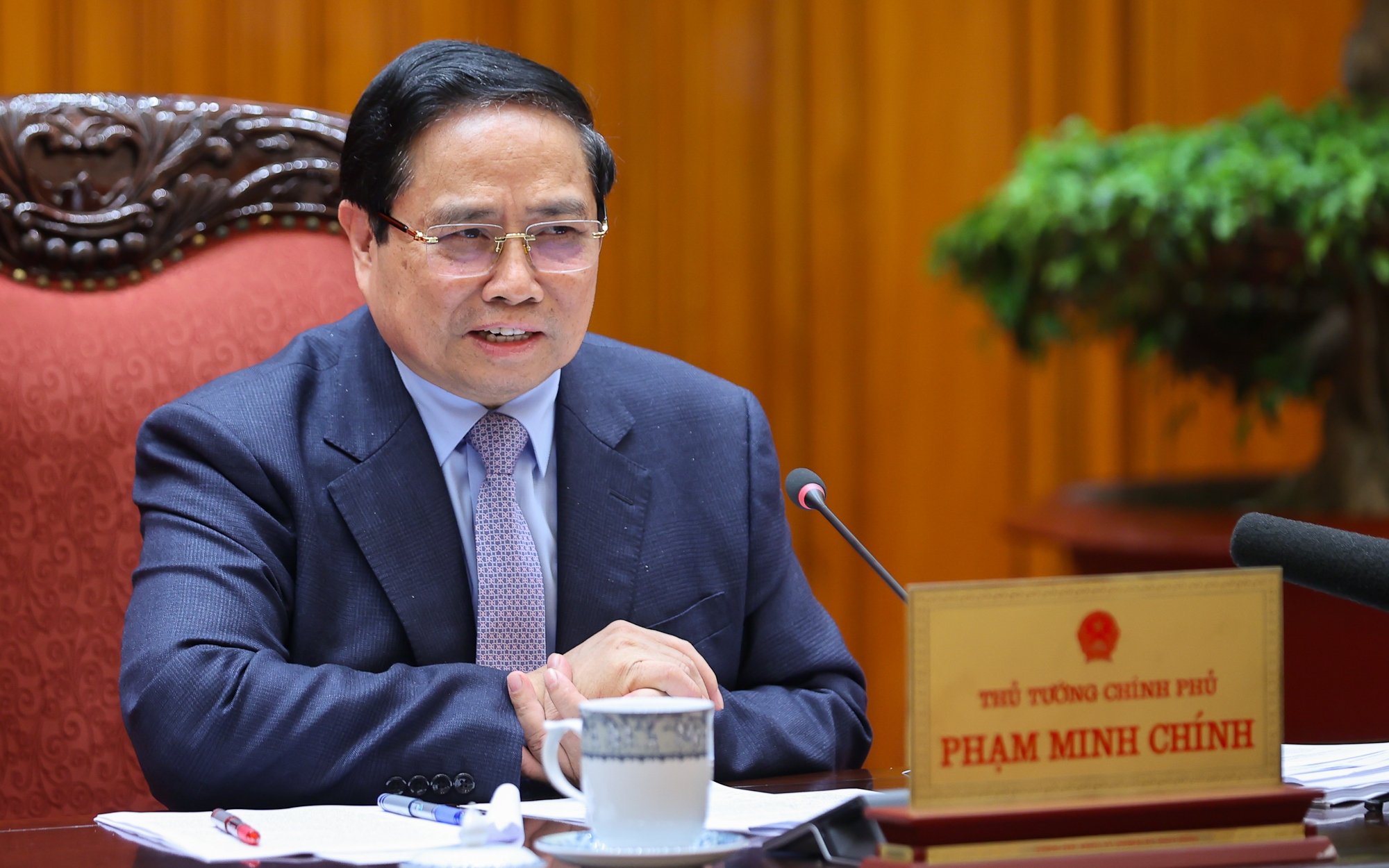 Thủ tướng: Chủ động đáp ứng đủ nhu cầu năng lượng, xăng dầu cho sản xuất, kinh doanh và tiêu dùng