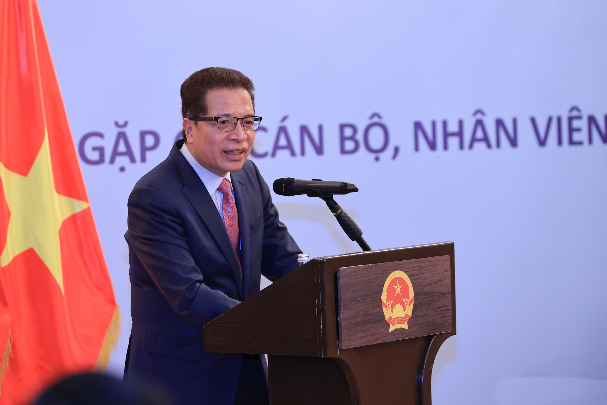 Thủ tướng Phạm Minh Chính gặp gỡ cán bộ, nhân viên Đại sứ quán và cộng đồng người Việt Nam tại Liên bang Nga- Ảnh 6. Thủ tướng Phạm Minh Chính gặp gỡ cán bộ, nhân viên Đại sứ quán và cộng đồng người Việt Nam tại Liên bang Nga- Ảnh 6.