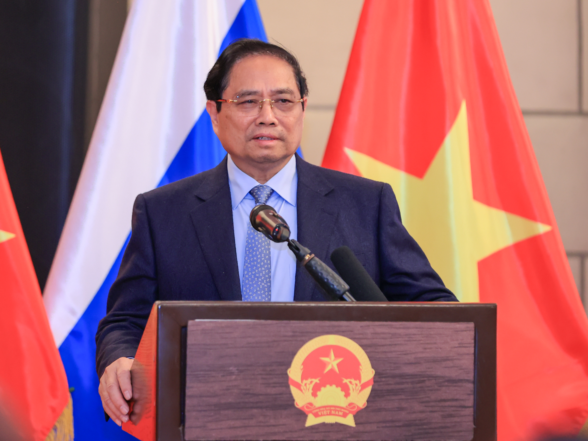 Thủ tướng Phạm Minh Chính gặp gỡ cán bộ, nhân viên Đại sứ quán và cộng đồng người Việt Nam tại Liên bang Nga- Ảnh 2. Thủ tướng Phạm Minh Chính gặp gỡ cán bộ, nhân viên Đại sứ quán và cộng đồng người Việt Nam tại Liên bang Nga- Ảnh 2.