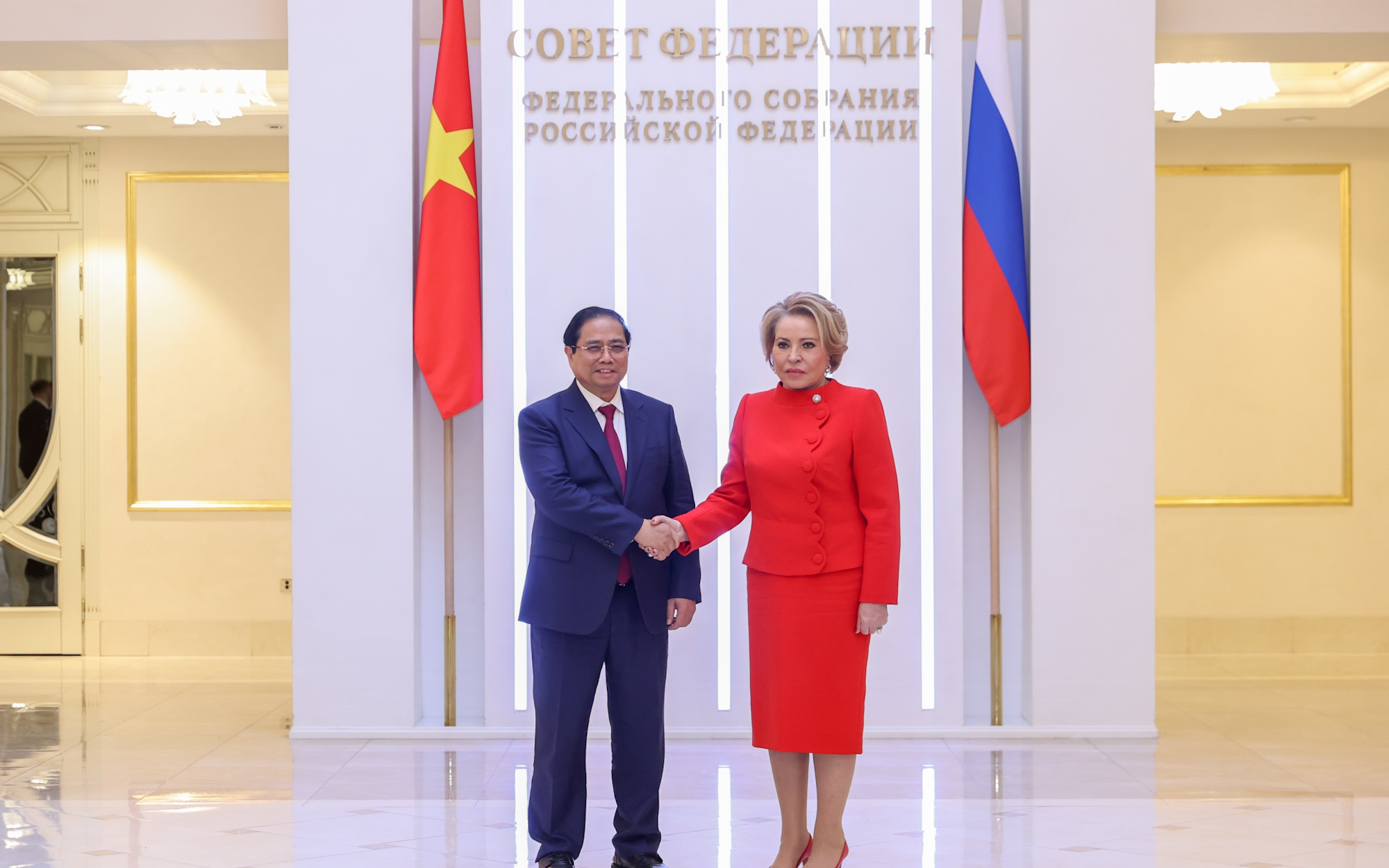 Thủ tướng Chính phủ Phạm Minh Chính gặp Chủ tịch Hội đồng Liên bang Nga