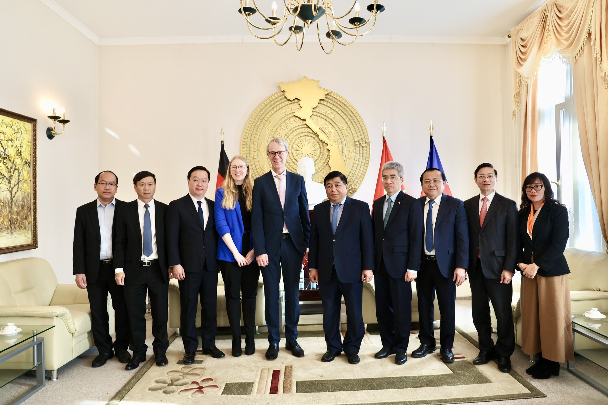 Khuyến khích Tập đoàn phần mềm doanh nghiệp lớn nhất thế giới hỗ trợ doanh nghiệp Việt vươn ra toàn cầu- Ảnh 5.