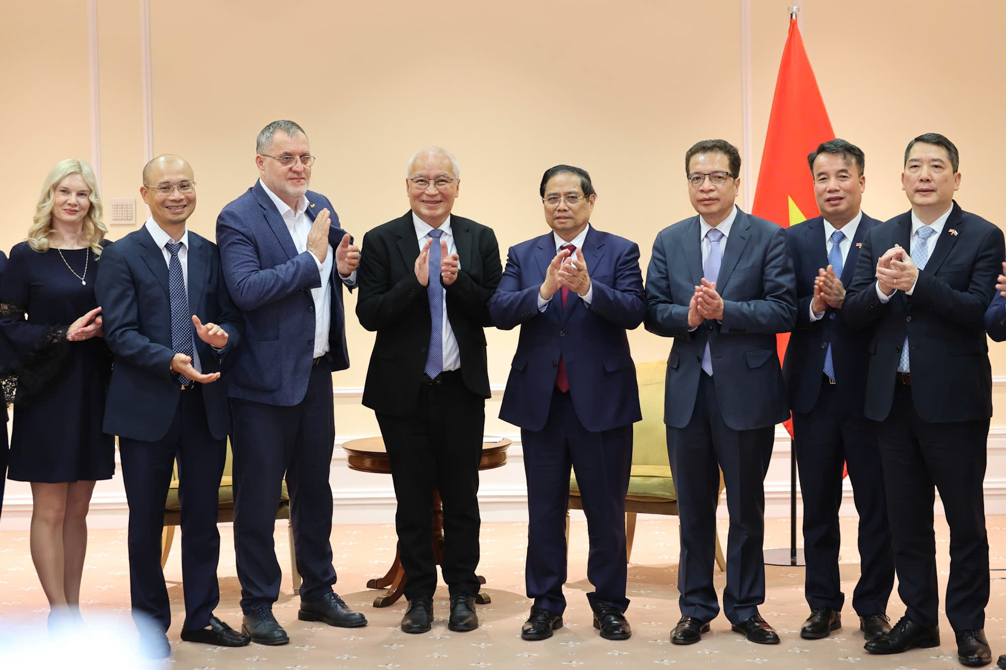 Thủ tướng đề nghị mở rộng dự án chăn nuôi, chế biến sữa TH tại Nga theo hướng công nghệ cao- Ảnh 3.