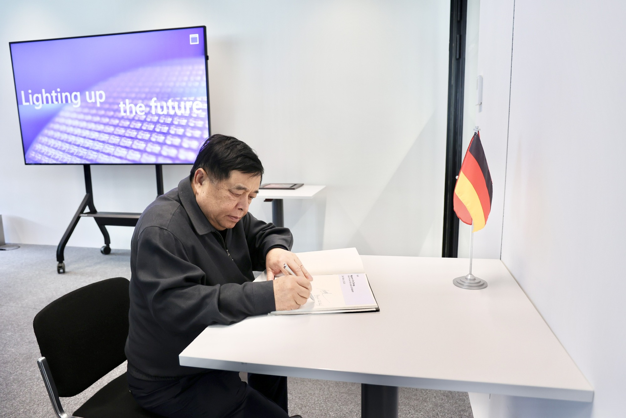 Khuyến khích Tập đoàn TRUMPF mở rộng đầu tư kinh doanh tại Việt Nam- Ảnh 6.