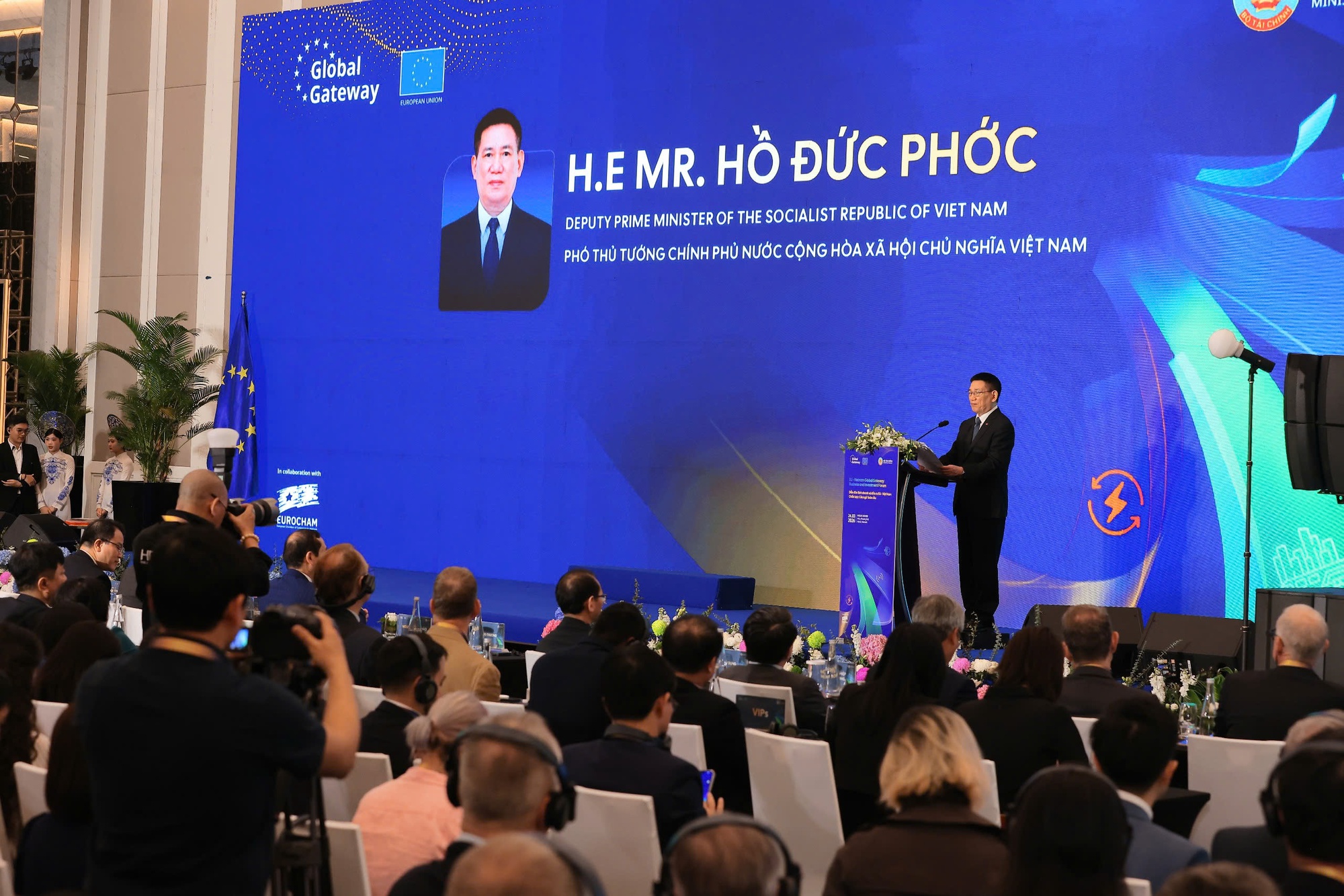 Việt Nam không chỉ muốn phát triển kinh tế nhanh, mà phải vững, đi xa, đi cùng nhau- Ảnh 2.