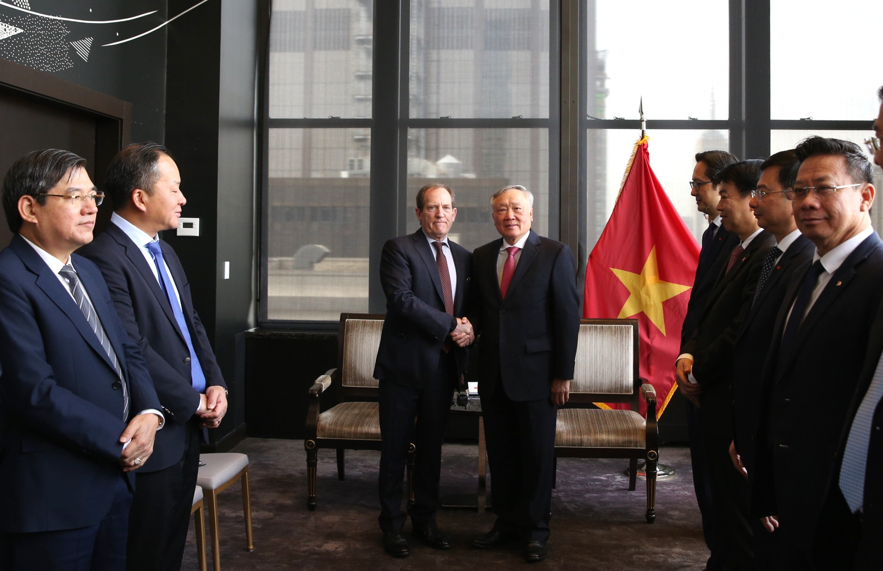 Chính phủ Việt Nam luôn đồng hành và lắng nghe các nhà đầu tư- Ảnh 3. Chính phủ Việt Nam luôn đồng hành và lắng nghe các nhà đầu tư- Ảnh 3.