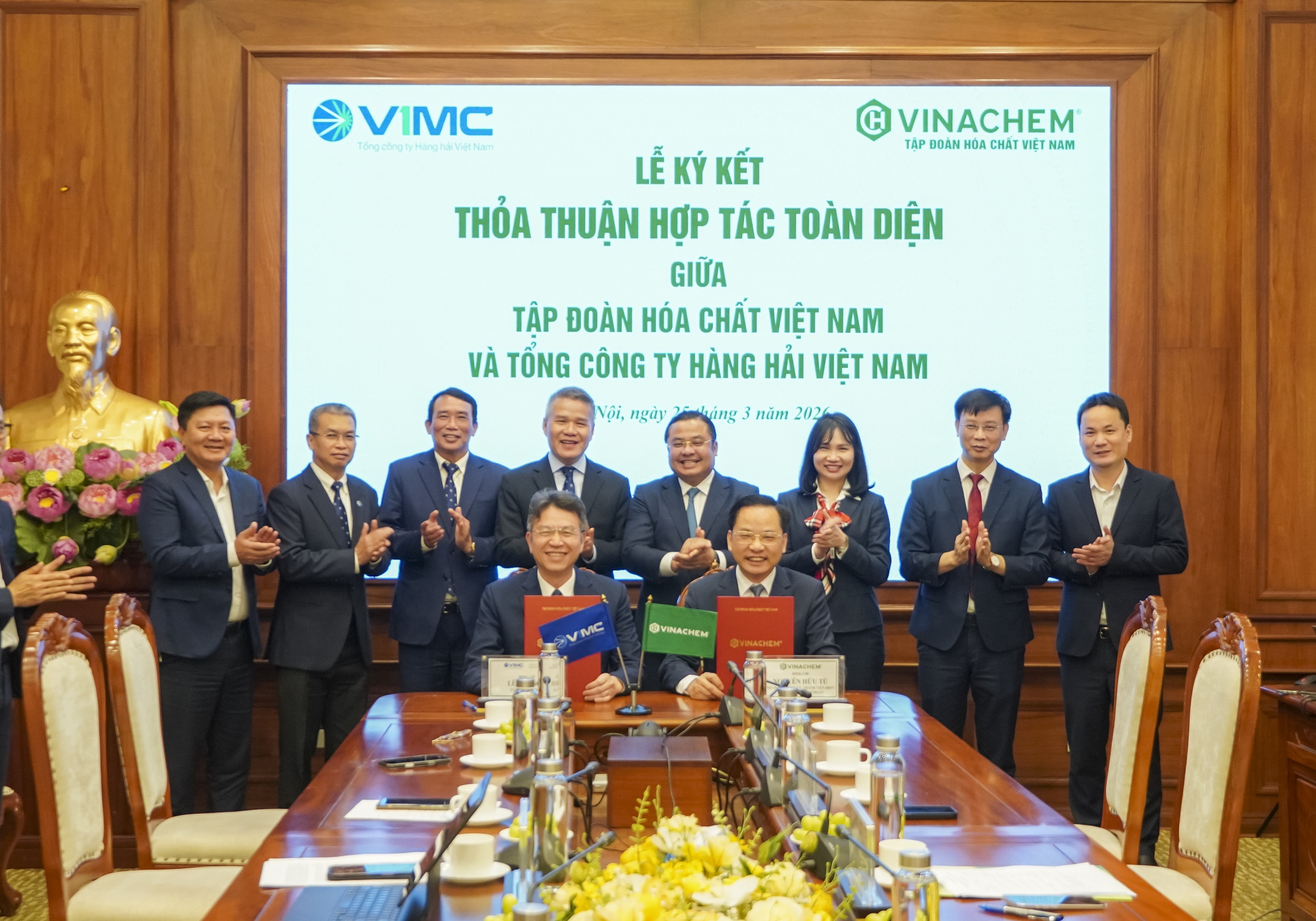 Vinachem và Tổng công ty Hàng hải Việt Nam ký kết thỏa thuận hợp tác toàn diện- Ảnh 3.
