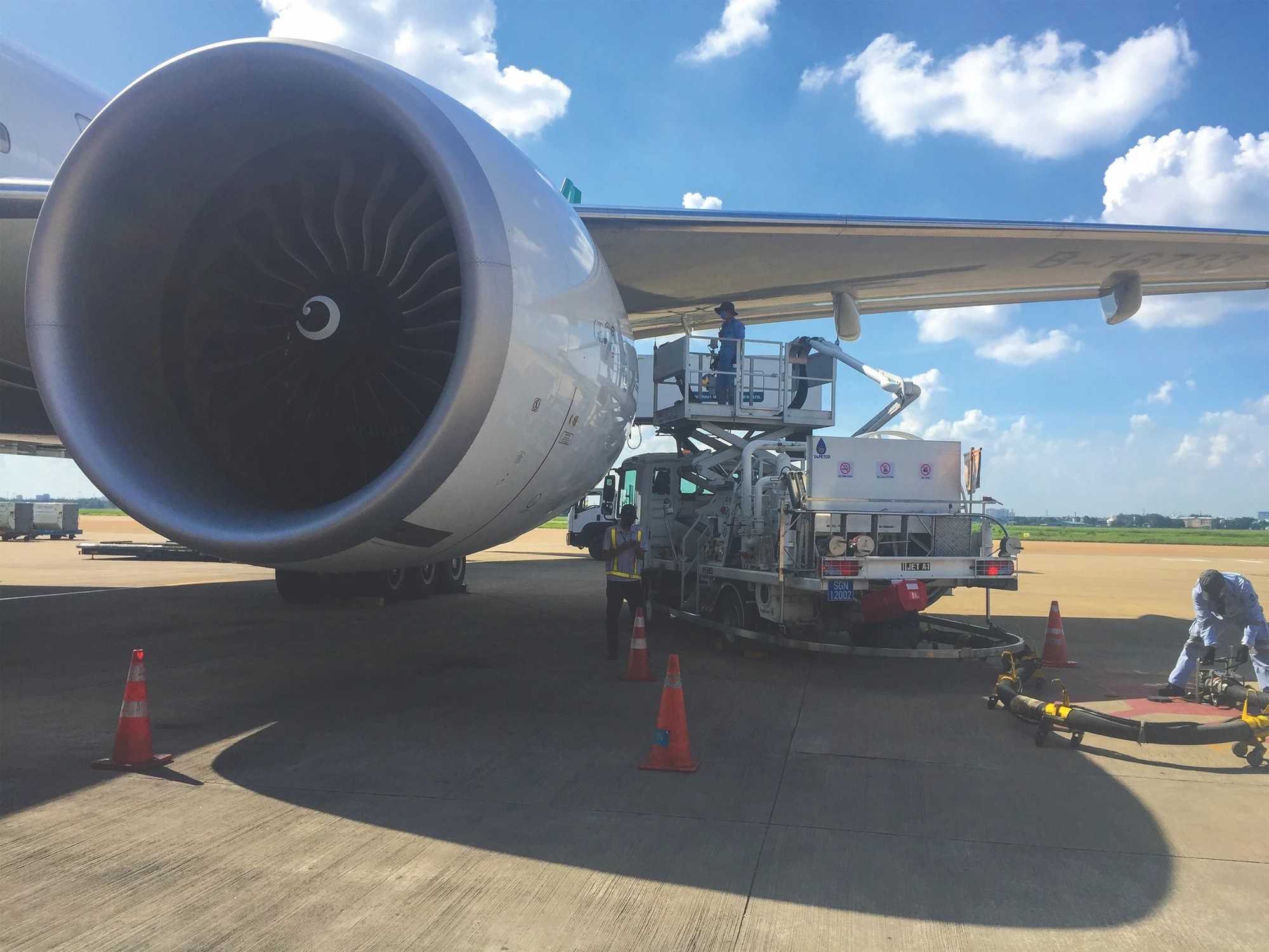 Đề xuất áp dụng phụ thu nhiên liệu hàng không nội địa trong 3 tháng- Ảnh 2.