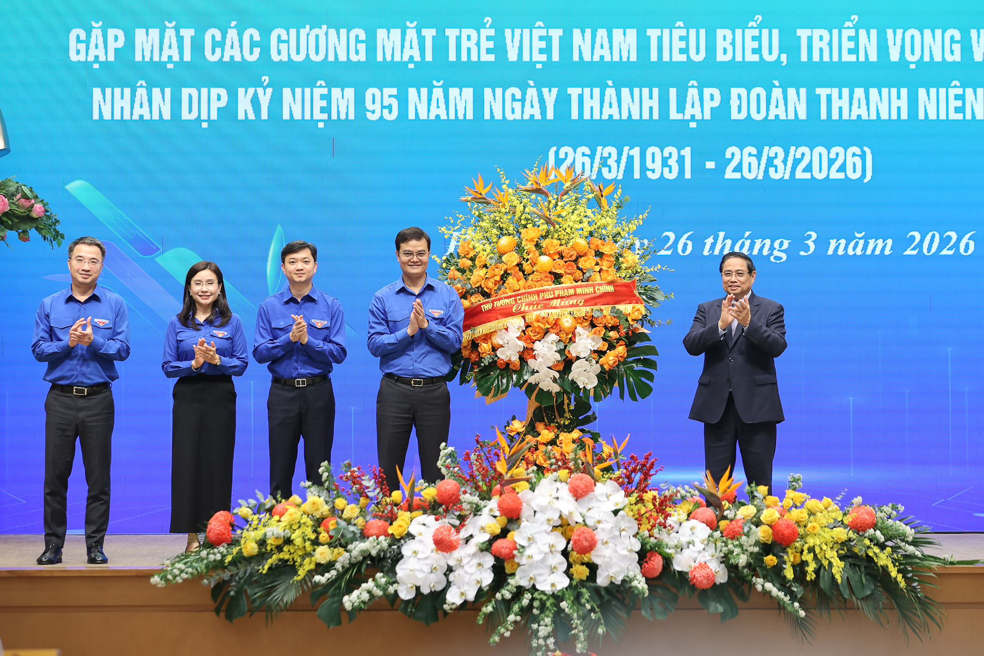 Thủ tướng Phạm Minh Chính: Đoàn viên, thanh niên hăng hái đi đầu thực hiện '6 tiên phong'- Ảnh 8. Thủ tướng Phạm Minh Chính: Đoàn viên, thanh niên hăng hái đi đầu thực hiện '6 tiên phong'- Ảnh 8.