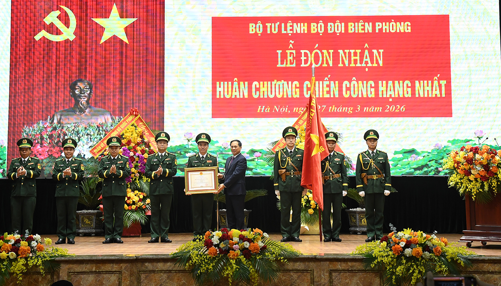 Bộ Tư lệnh Bộ đội Biên phòng tổng kết cao điểm phòng chống tội phạm, đón nhận Huân chương Chiến công- Ảnh 2. Bộ Tư lệnh Bộ đội Biên phòng tổng kết cao điểm phòng chống tội phạm, đón nhận Huân chương Chiến công- Ảnh 2.