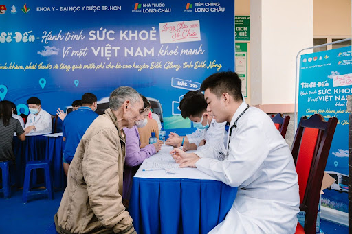 Long Châu tiếp tục là nhà thuốc Việt Nam duy nhất thắng giải thưởng lớn tại Healthcare Asia Pharma Award- Ảnh 2.