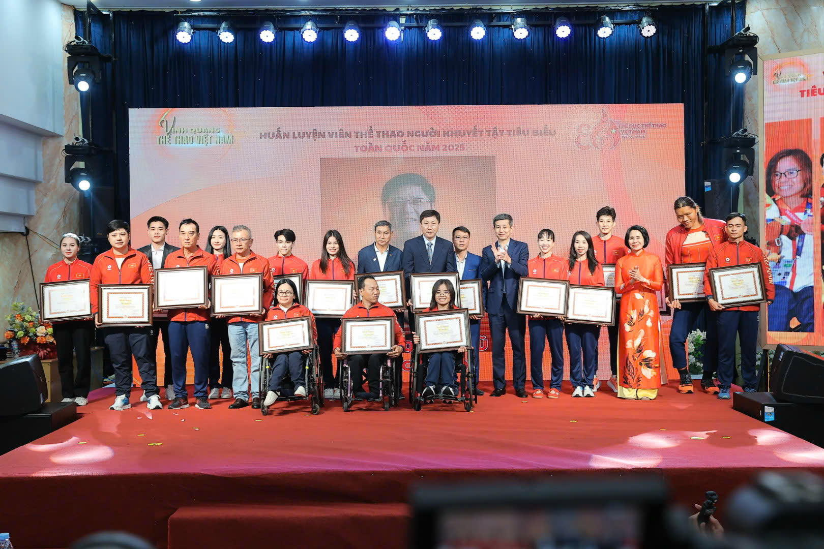 Gala Vinh quang Thể thao Việt Nam 2026: Tôn vinh các huấn luyện viên, vận động viên xuất sắc - Ảnh 2.