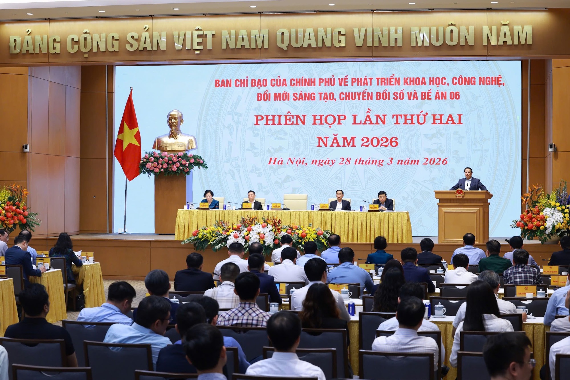 Nghiên cứu xây dựng Nghị định về mức lương cơ sở đối với cán bộ, công chức, viên chức và lực lượng vũ trang- Ảnh 1.