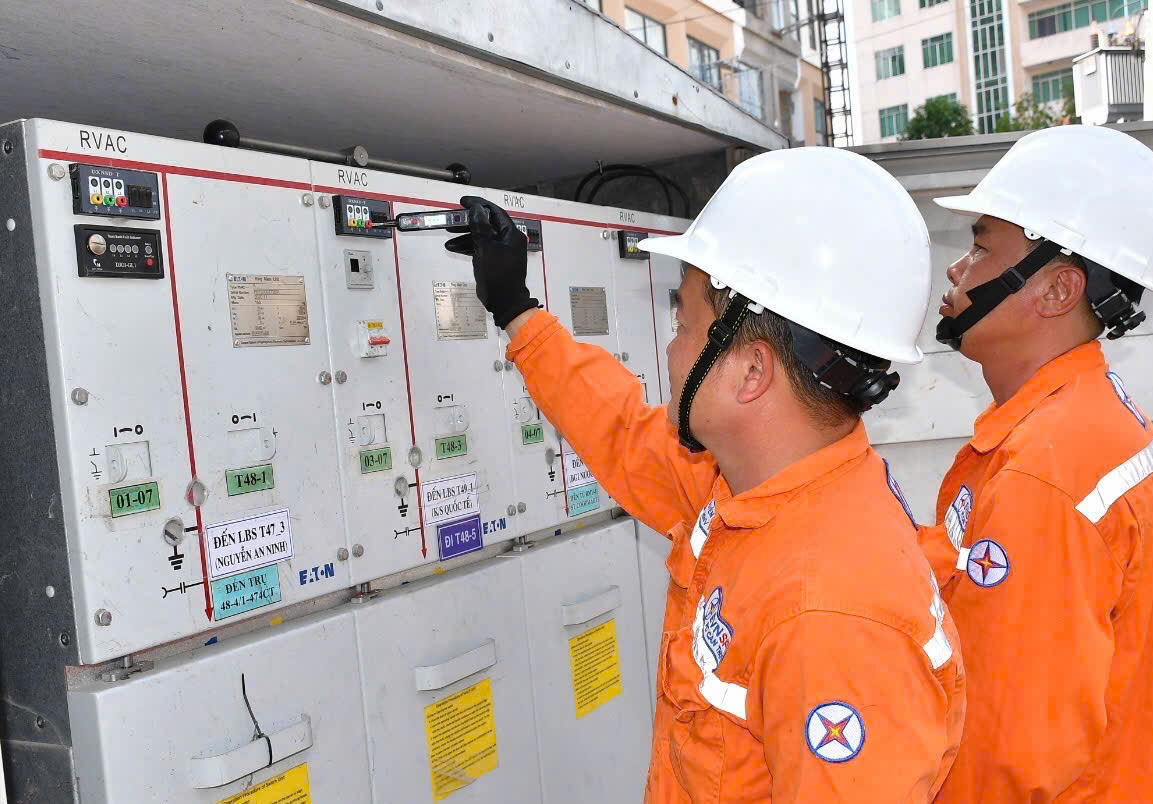 EVNSPC: Đảm bảo điện gần 17.500 điểm bầu cử đại biểu Quốc hội và HĐND tại các tỉnh phía nam- Ảnh 1. EVNSPC: Đảm bảo điện gần 17.500 điểm bầu cử đại biểu Quốc hội và HĐND tại các tỉnh phía nam- Ảnh 1.