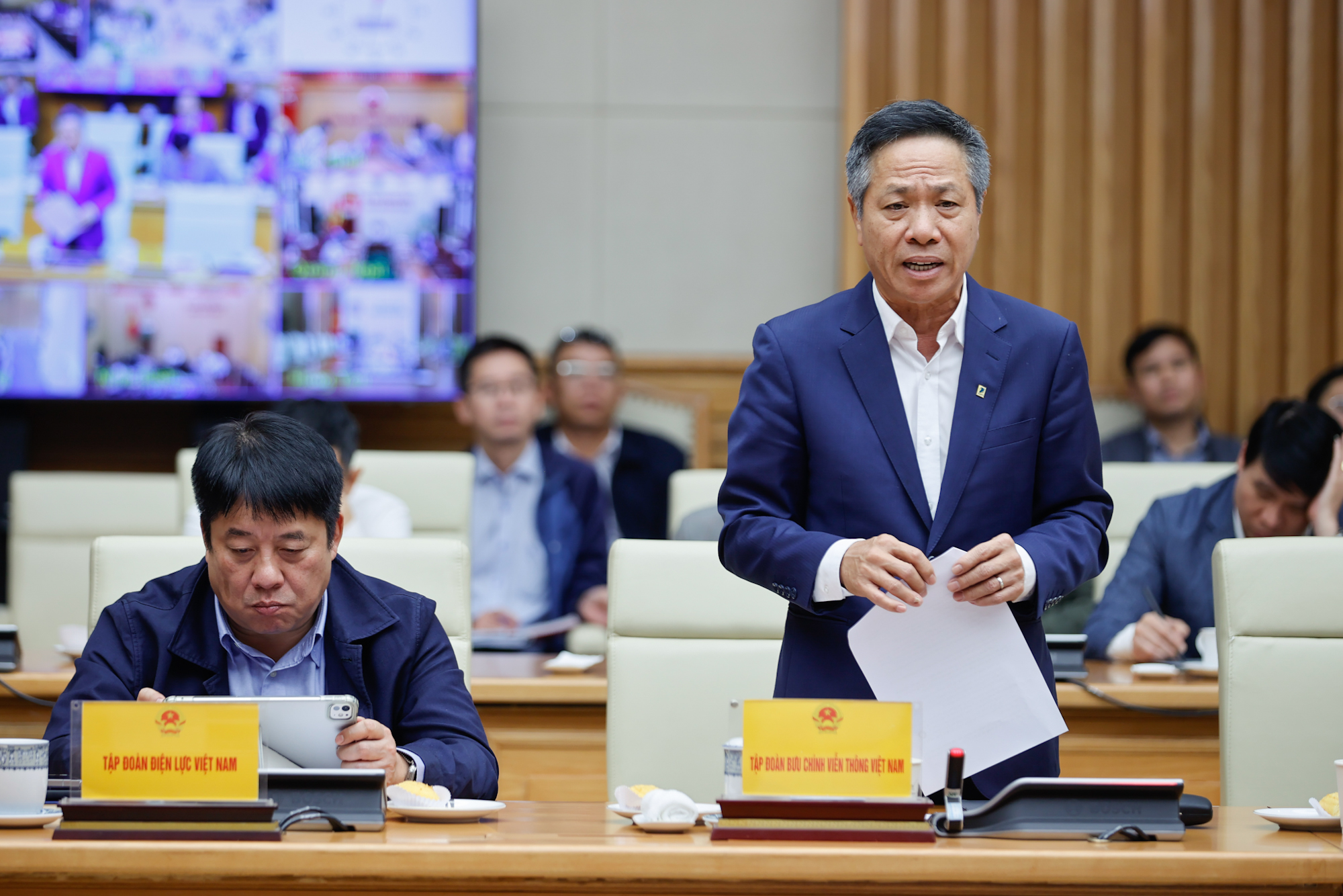 Thủ tướng: Tối ưu hóa hiệu quả các dự án và làm chủ công nghệ đường sắt- Ảnh 11.