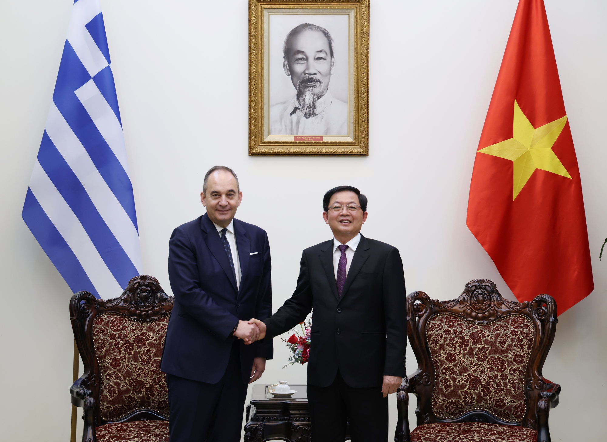 Phó Thủ tướng Chính phủ Hồ Quốc Dũng tiếp Phó Chủ tịch thứ nhất Quốc hội Hy Lạp- Ảnh 1. Phó Thủ tướng Chính phủ Hồ Quốc Dũng tiếp Phó Chủ tịch thứ nhất Quốc hội Hy Lạp- Ảnh 1.