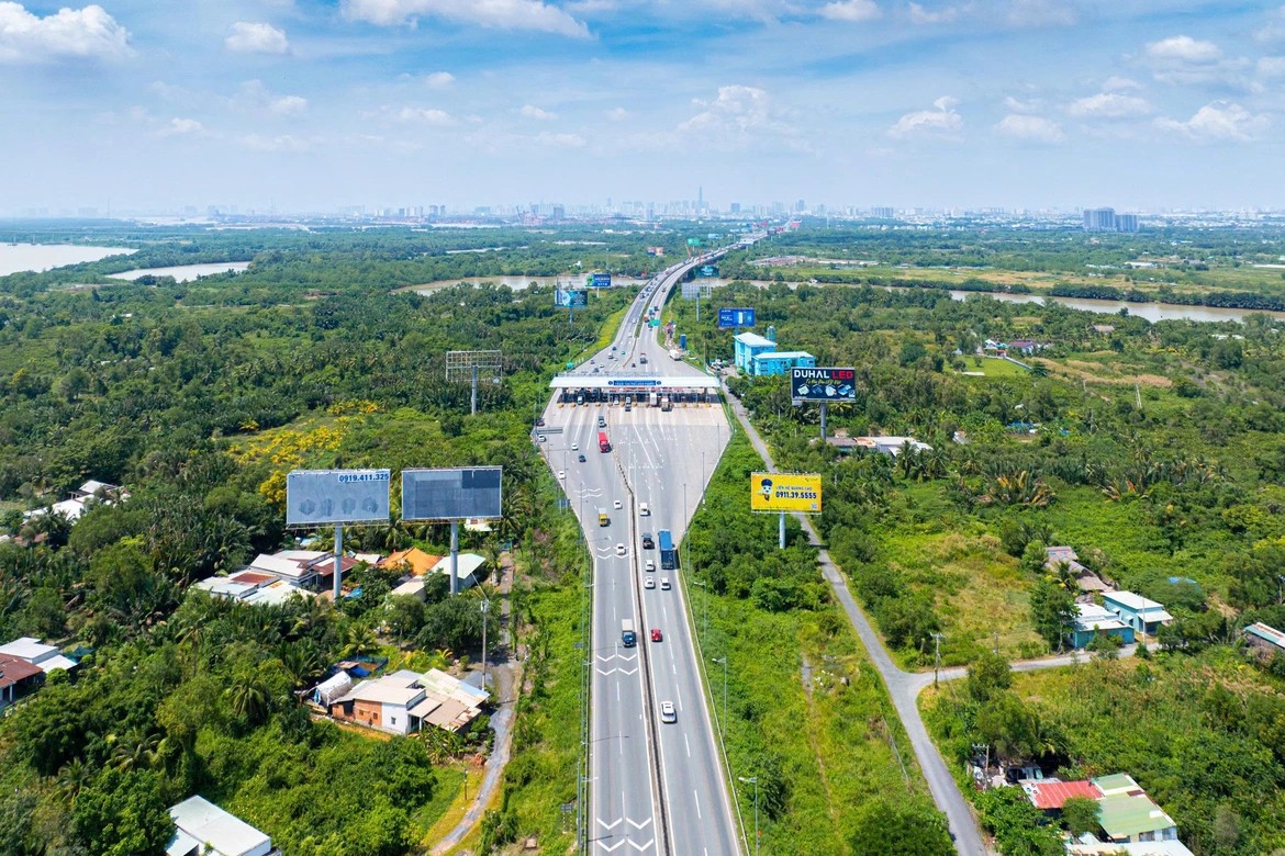 Cao tốc TPHCM - Long Thành - Dầu Giây phân làn riêng cho xe chạy tốc độ cao- Ảnh 1.