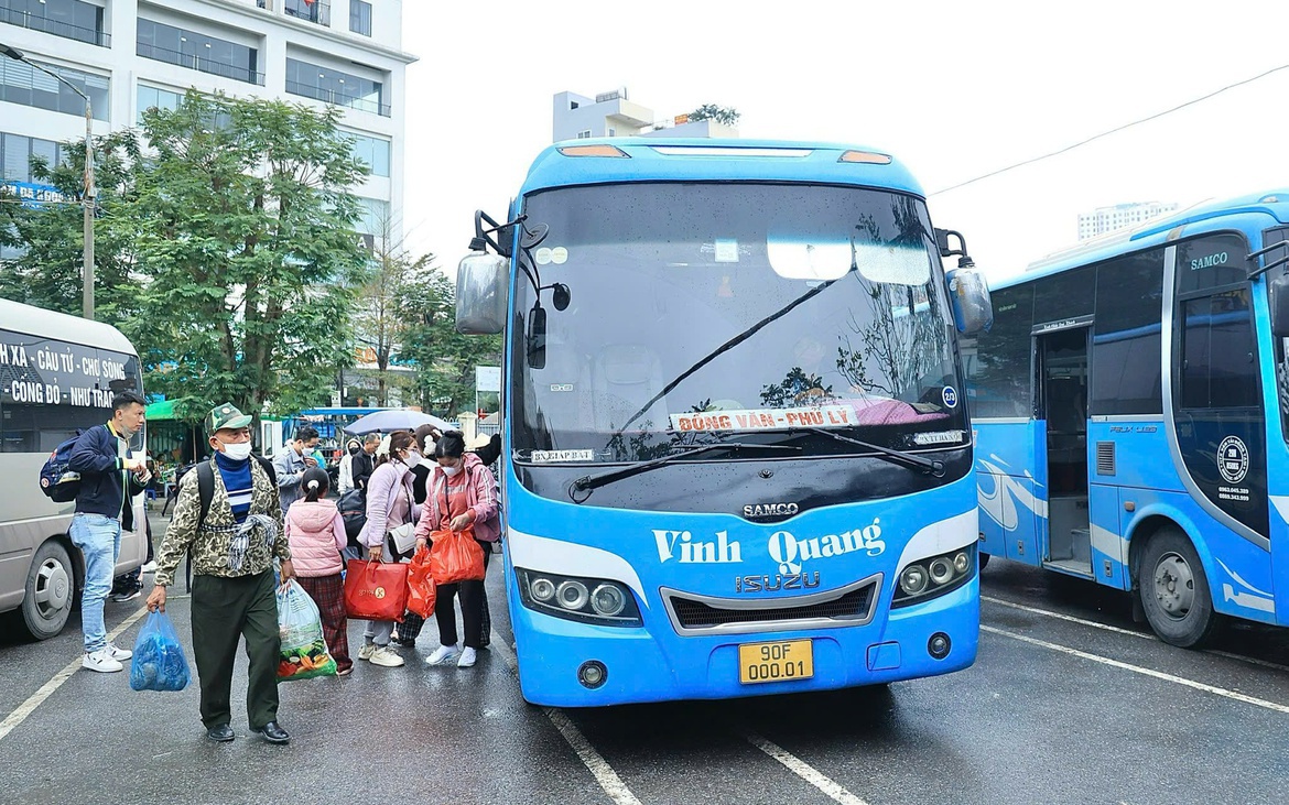 Giá vé xe khách tăng mạnh, Bộ Xây dựng lập đoàn kiểm tra tại nhiều địa phương