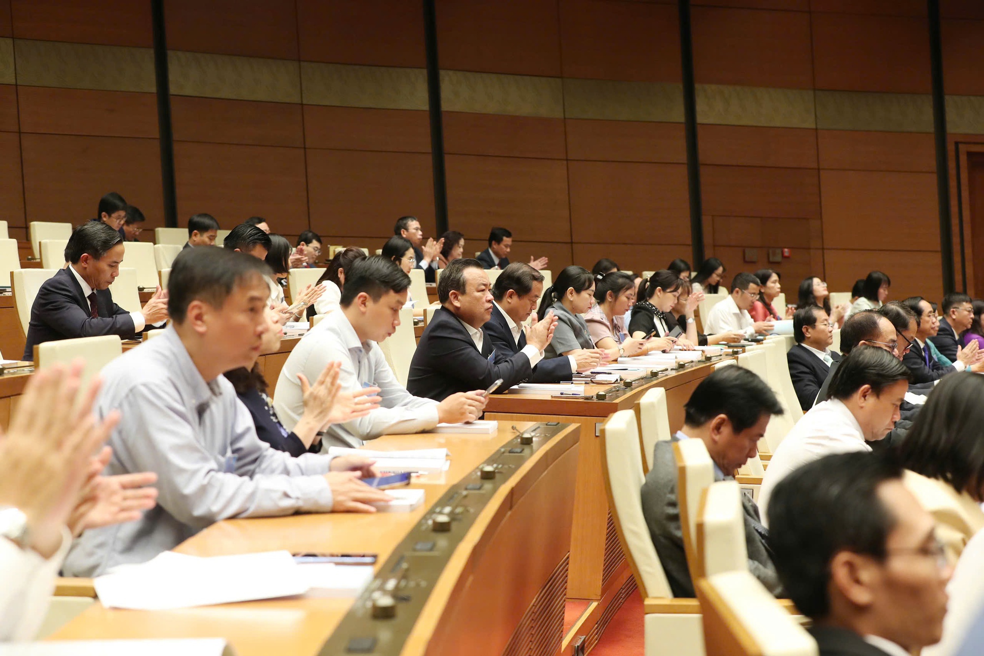 Tổng Bí thư Tô Lâm: Lá phiếu cử tri phải được tiếp nối bằng chất lượng lập pháp- Ảnh 3. Tổng Bí thư Tô Lâm: Lá phiếu cử tri phải được tiếp nối bằng chất lượng lập pháp- Ảnh 3.