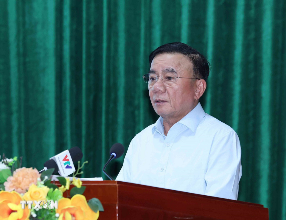 Thường trực Ban Bí thư Trần Cẩm Tú dự Hội nghị tiếp xúc cử tri tại Đà Nẵng- Ảnh 3.