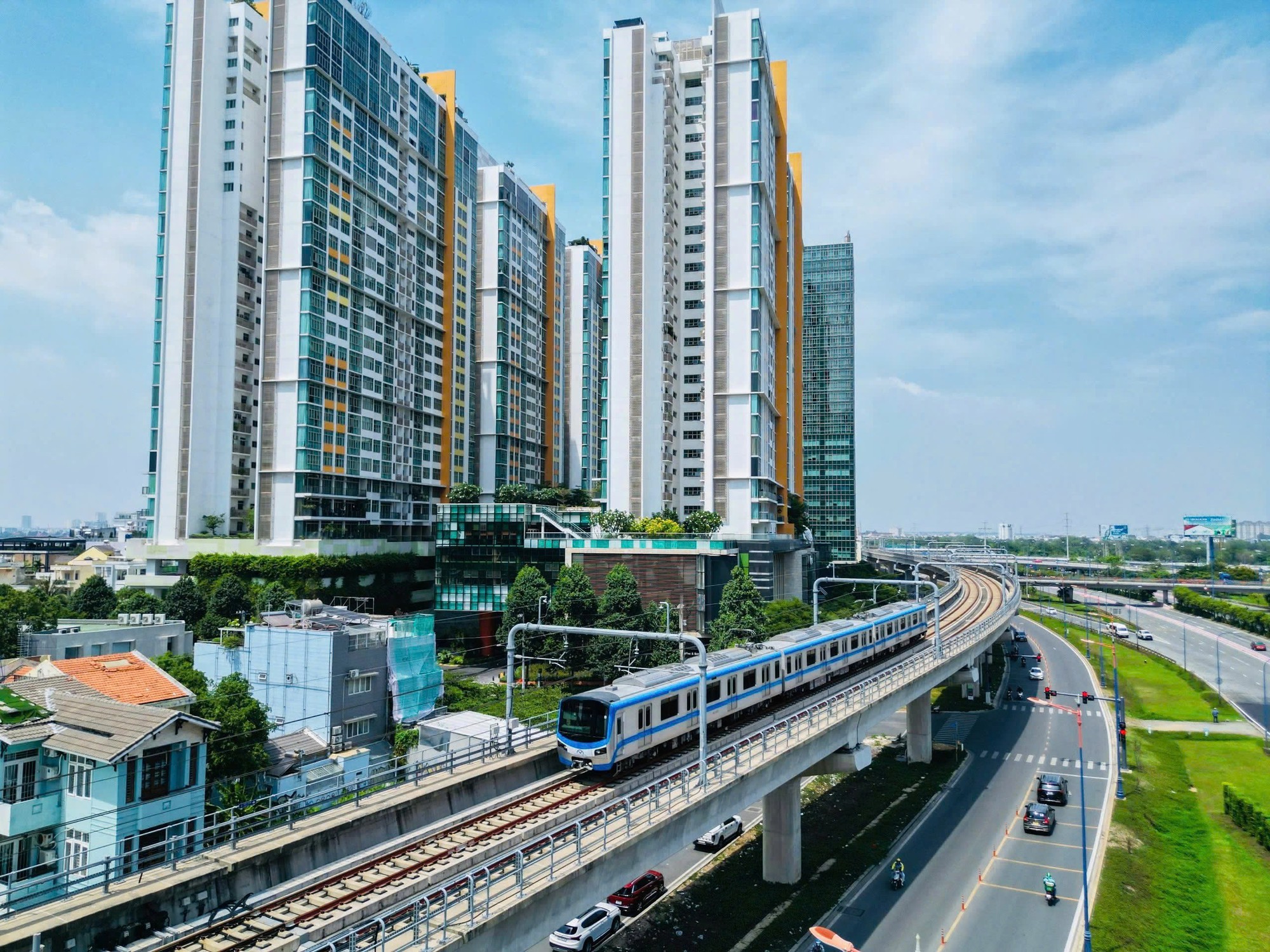 Cần sớm có khung kỹ thuật thống nhất để vận hành đường sắt đô thị- Ảnh 1. Cần sớm có khung kỹ thuật thống nhất để vận hành đường sắt đô thị- Ảnh 1.