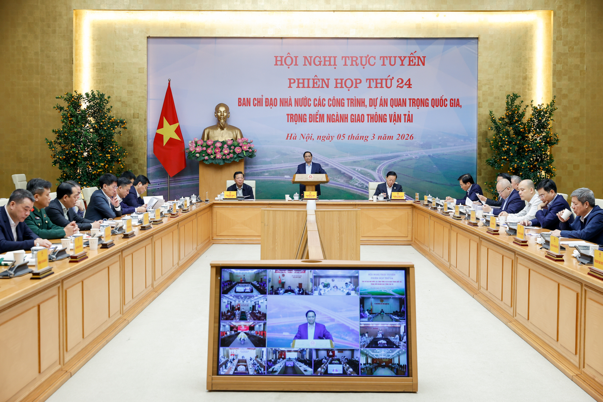 Thủ tướng: Cả nước đã hoàn thành và khởi công hơn 4.000 km đường bộ cao tốc- Ảnh 1.