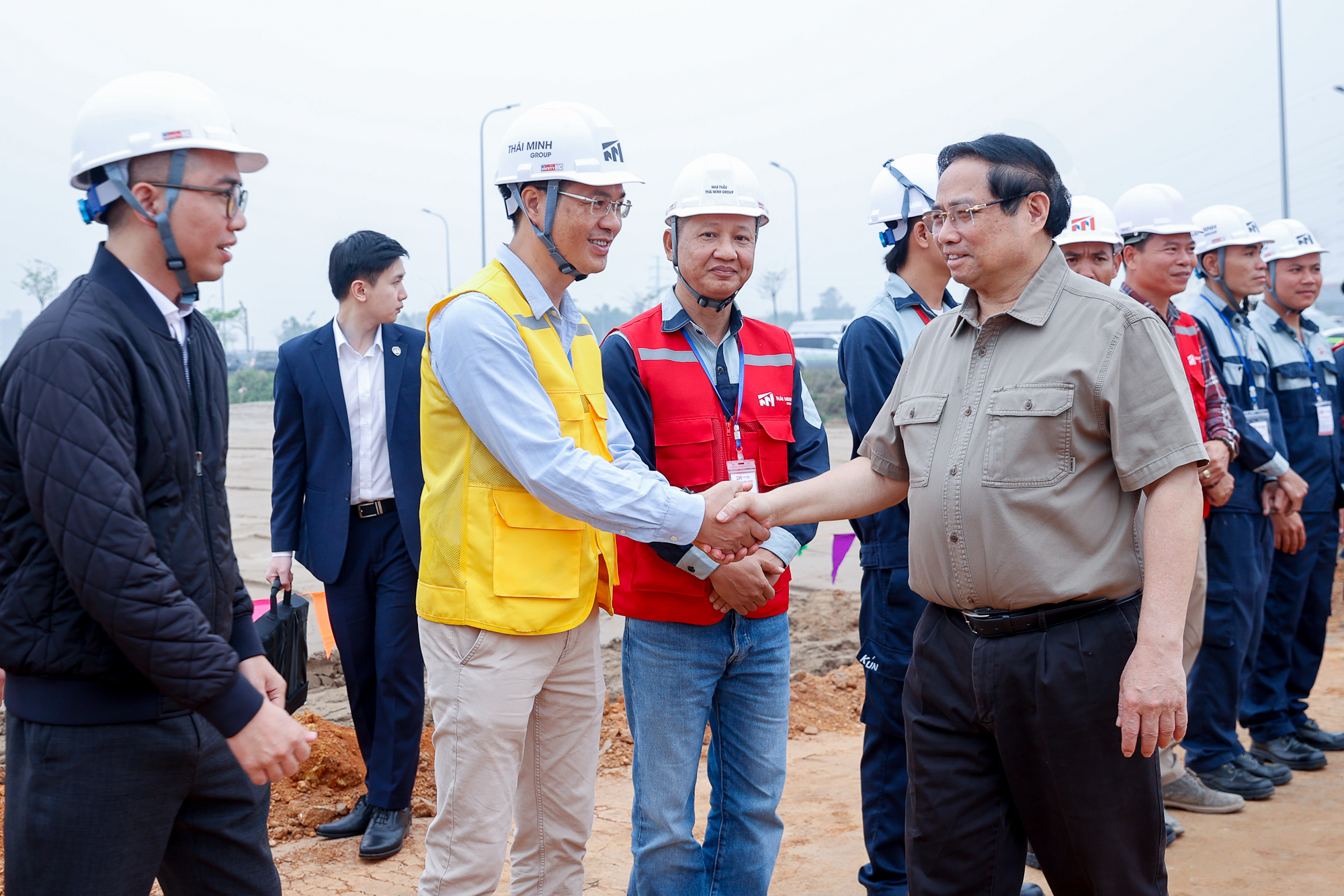 Thủ tướng: Phát triển kinh tế hàng không, khu thương mại tự do thế hệ mới tại sân bay Gia Bình- Ảnh 3.