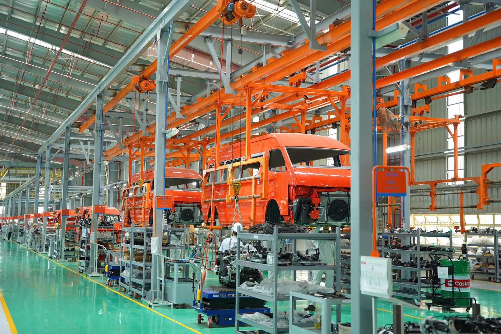 The trend is towards choosing fuel-efficient engines.