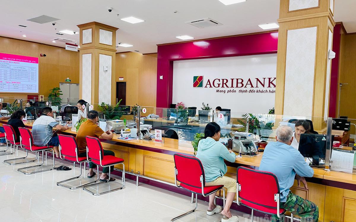 Agribank giảm huy động và cho vay, hỗ trợ tăng trưởng