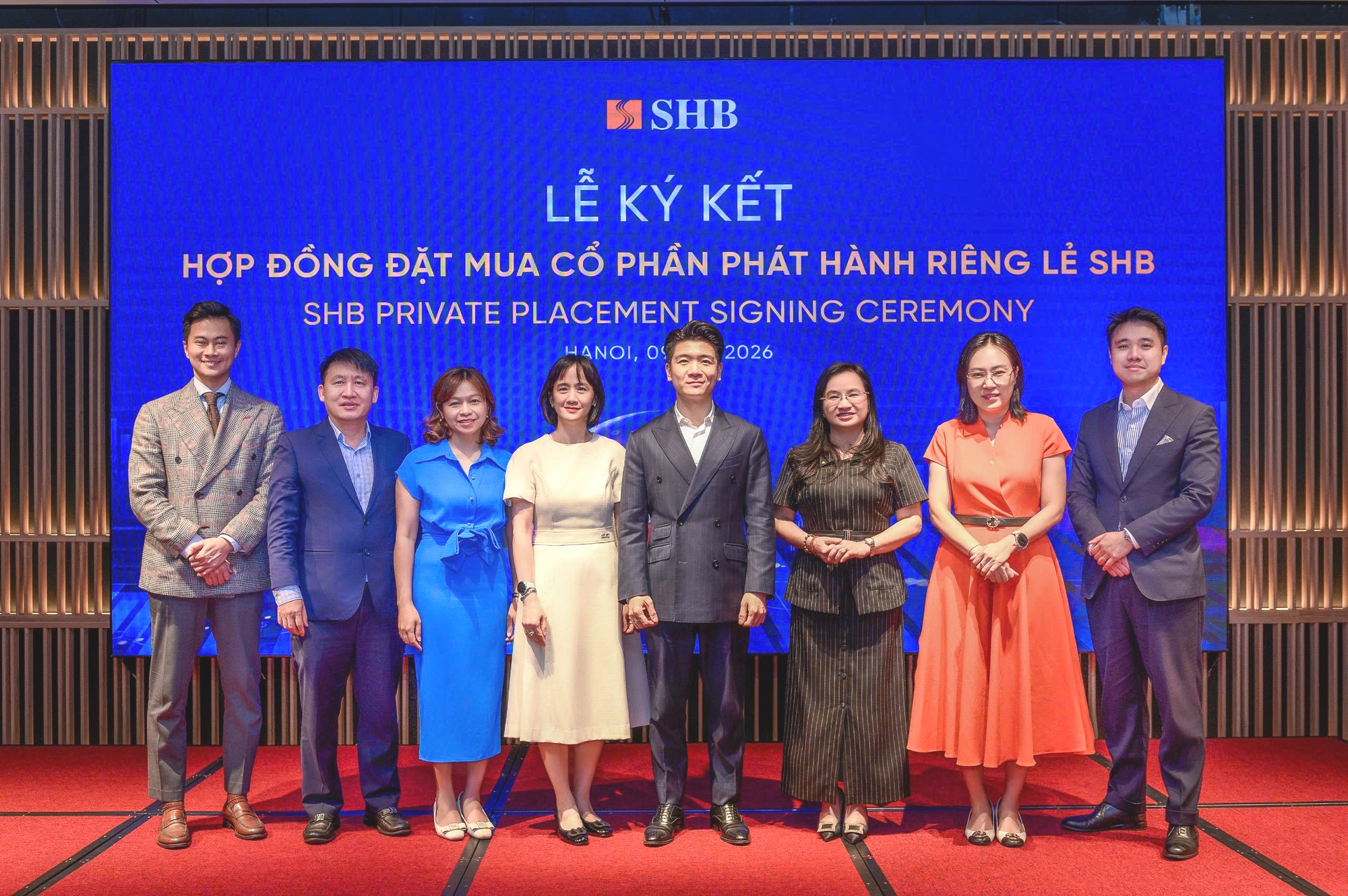 Nhiều quỹ đầu tư lớn đặt mua cổ phần phát hành riêng lẻ SHB- Ảnh 1. Nhiều quỹ đầu tư lớn đặt mua cổ phần phát hành riêng lẻ SHB- Ảnh 1.