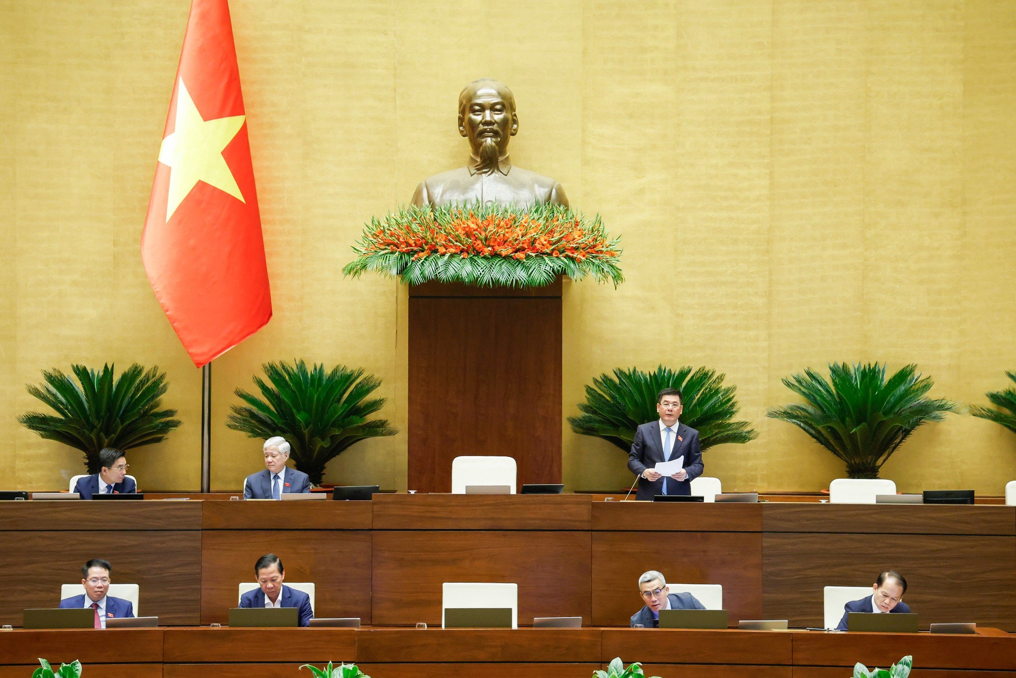 Quốc hội bàn cơ chế đặc thù xử lý tranh chấp đầu tư quốc tế, bảo vệ lợi ích quốc gia từ sớm, từ xa- Ảnh 1. Quốc hội bàn cơ chế đặc thù xử lý tranh chấp đầu tư quốc tế, bảo vệ lợi ích quốc gia từ sớm, từ xa- Ảnh 1.